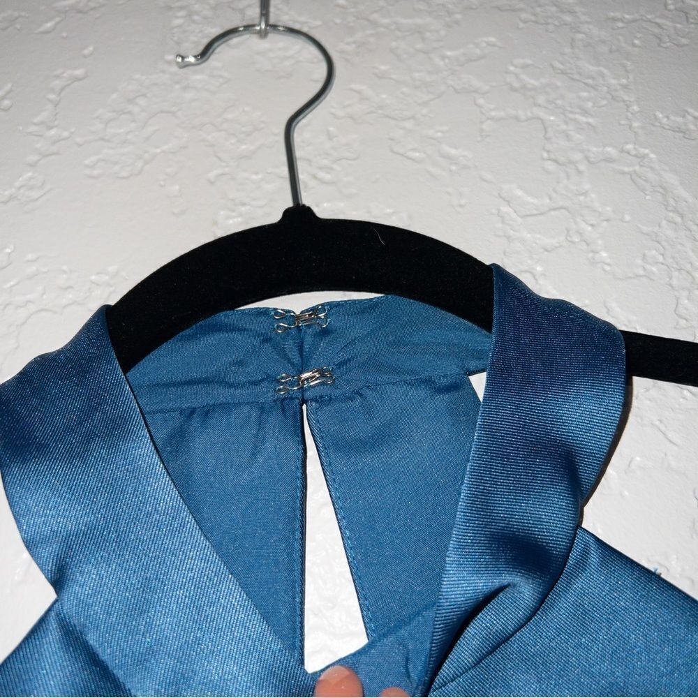 NWT Alfred Sung Dusk Blue High Neck Cut Out Satin Dress Size 6 - Picture 5 of 8